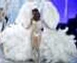 Singer Taylor Swift si un model la Victoria's Secret Fashion Show FOTO Reuters