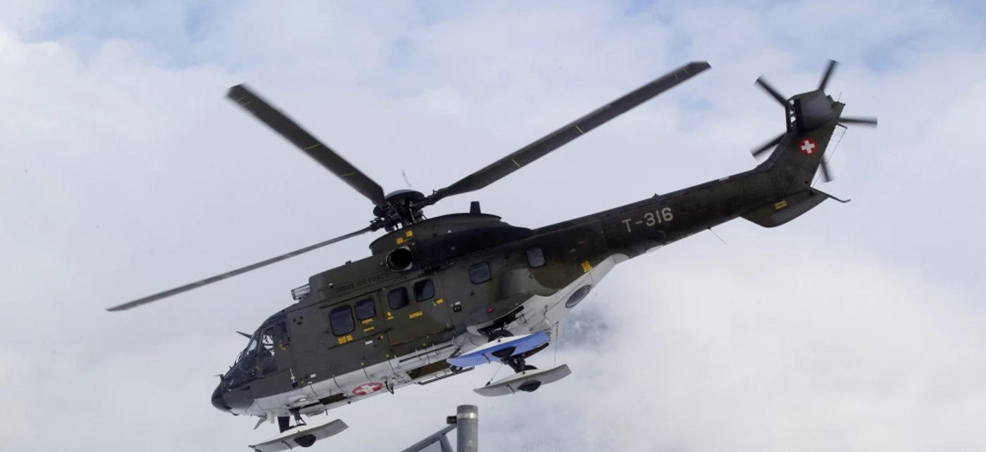 
    Un elicopter de tip Puma MK2 s-a prăbușit la KabulFoto: AP  