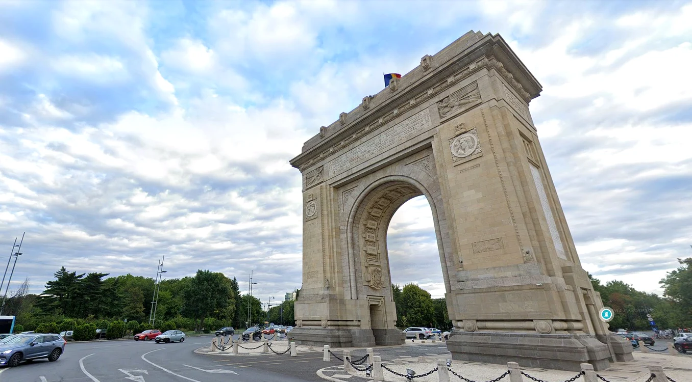 Arcul de Triumf a fost, în ultimii ani, pe traseul Maratonului. FOTO: Facebook
