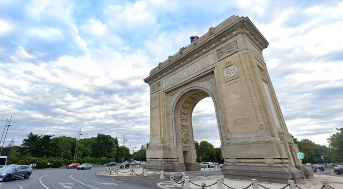 Arcul de Triumf a fost, în ultimii ani, pe traseul Maratonului. FOTO: Facebook