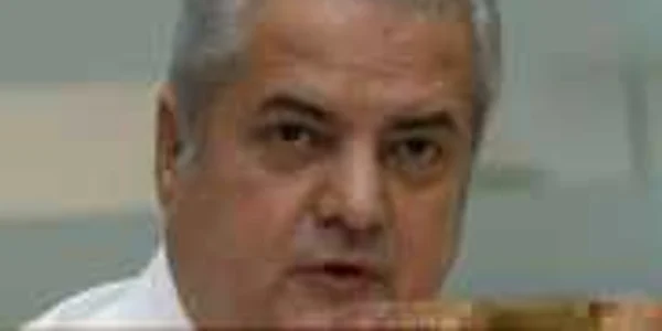 Deputaţii nu vor mai vota cererea de urmărire penală împotriva lui Năstase