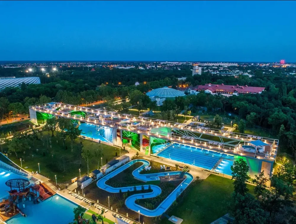 Mega-vacanțe la apă, aproape de casă - Aqua parkurile de vis de la vecinii noștri, accesibile pentru orice familie din România