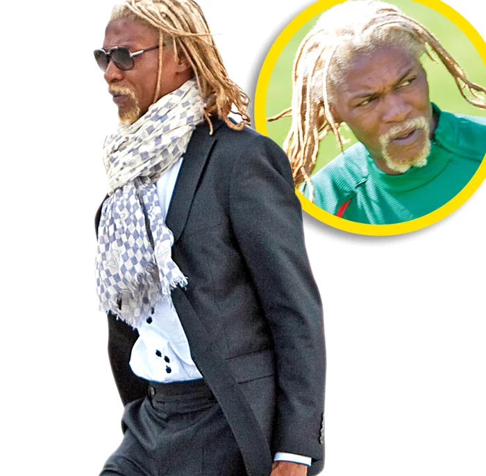 
    Pentru Mondialul din Africa  de Sud, Song şi-a lăsat  plete şi s-a vopsit blond  