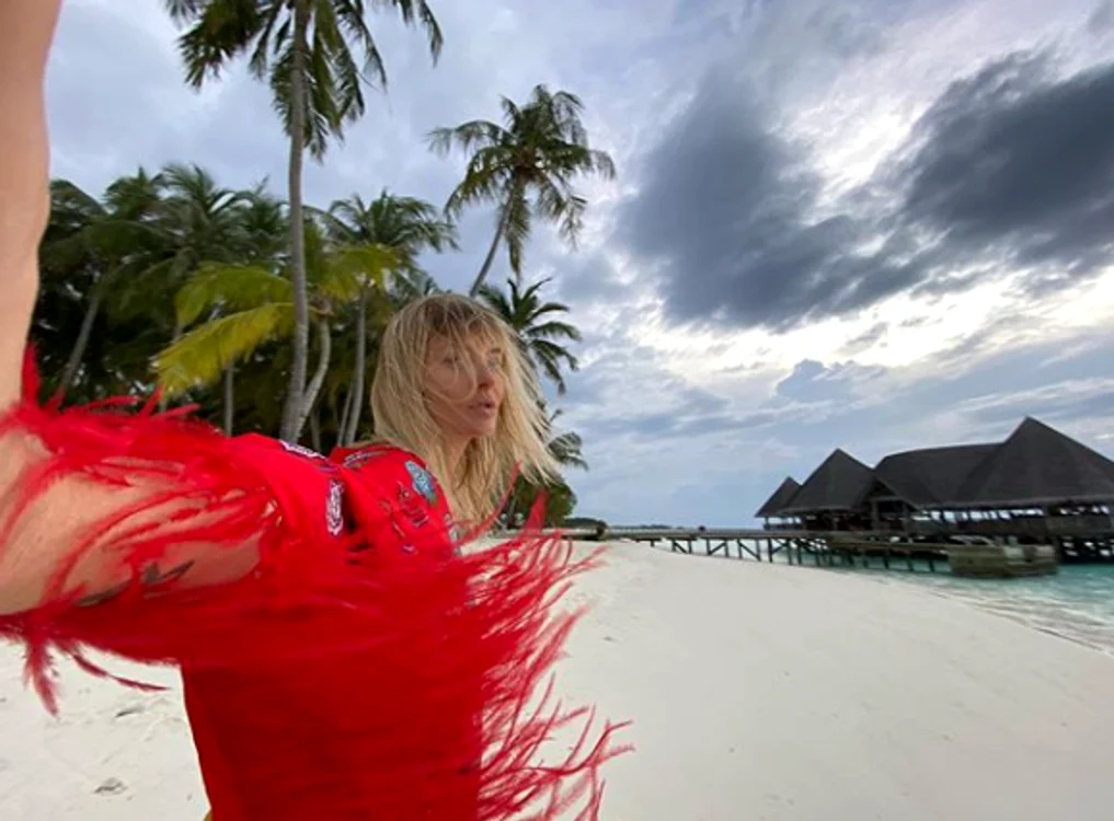 Delia, în vacanță în Maldive