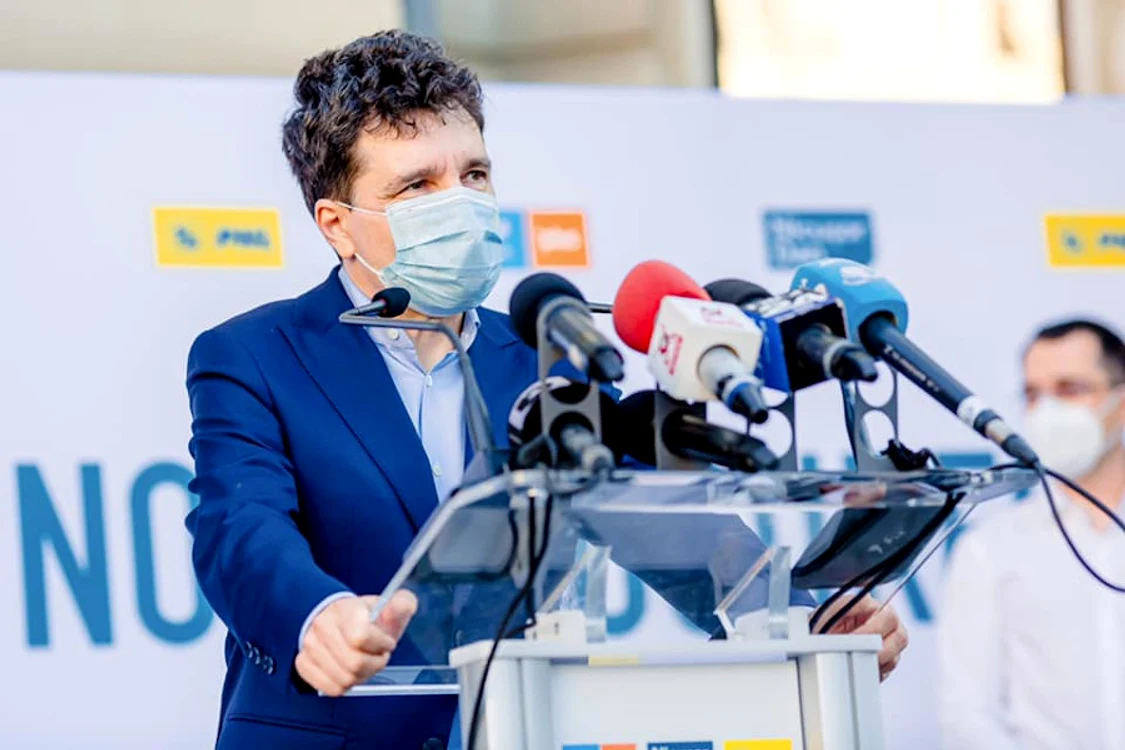 
    Nicușor Dan vrea să facă pace cu presa  