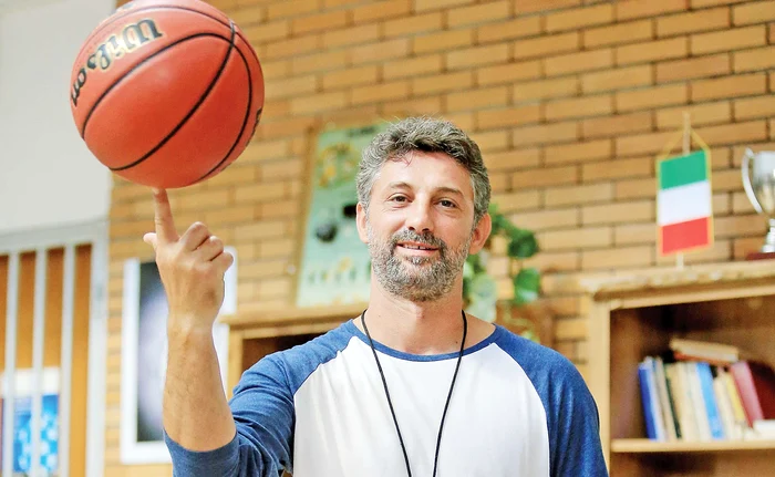 Fotoreporterul Click!, alături de actorul Cosmin Natanticu