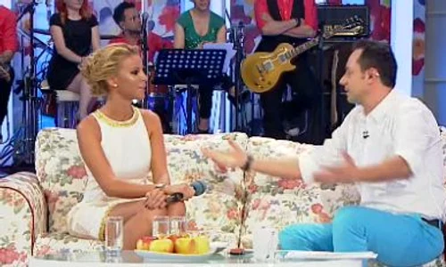 Marina arată foarte bine  Aceasta a afişat un bronz impecabil şi o siluetă zveltă (captură: Pro TV) jpeg