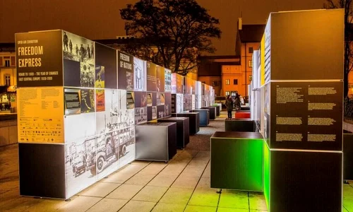 Drumuri spre 1989  Europa Centrală și de Est 1939 1989 jpeg