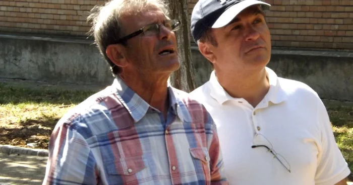 Alexandru Hornoiu (foto stânga), patronul firmei SC Fruct Prod Com SRL FOTO Corina Macavei