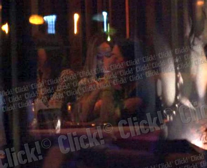 
    Bianca Drăguşanu şi-a chemat prietenii la ziua ei. (Foto: Click!)  
