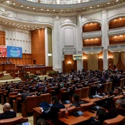 Votul final asupra legii bugetului de stat pentru 2024 în plenul reunit al Parlamentului. FOTO Inquam Photos / George Călin