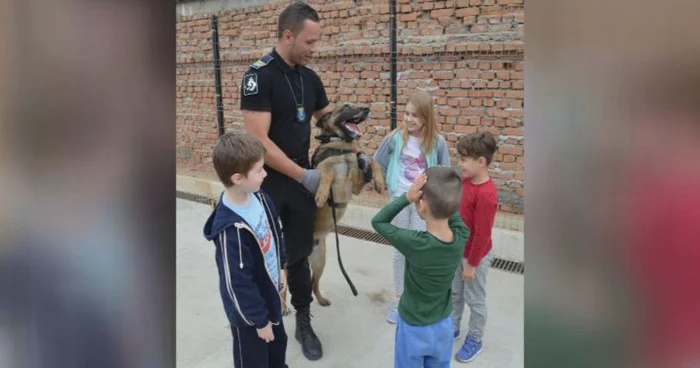 Cainele politist Omu Galati Foto Oana Cernat