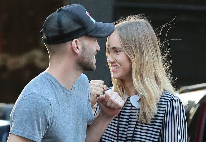 Suki Waterhouse & Aram Rappaport Getting Close In NY jpeg