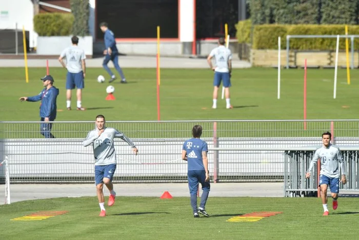 Jucătorii s-au antrenat în grupuri de câte patru, pe terenuri diferite din complexFoto: Guliver/ GettyImages