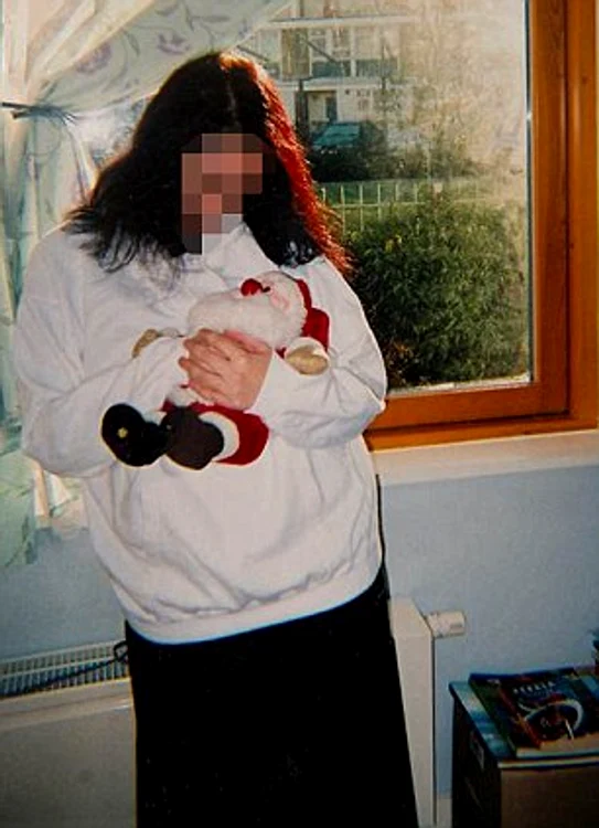 Rosie a fost adoptată când era bebeluş de cuplul care a sechestrat-o