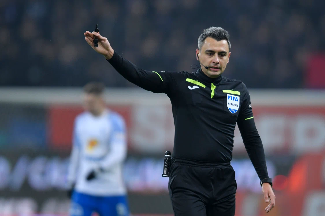 Horațiu Feșnic va conduce barajul dintre FC U Craiova și Voluntari. Foto Mediafax