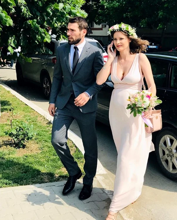 7 emma dumitrescu png png