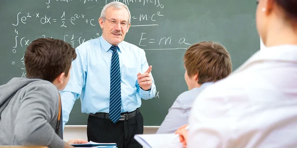 Profesorii vor avea  și ei lefuri mai mici  odată cu noua grilă jpeg
