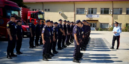 pompierii romani au fost trimisi in grecia pentru incendiile de vegetatie foto facebook dsu2 jpg