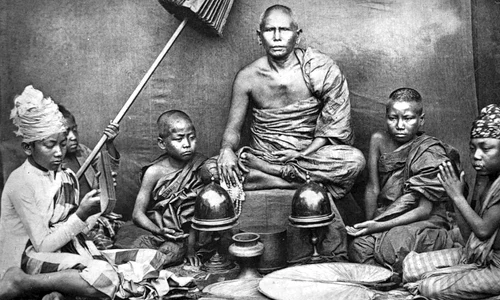 Automumificarea   procesul prin care călugării buddhiști sperau să devină una cu Buddha jpeg