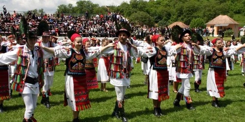 ziua costumului popular bistrita  11