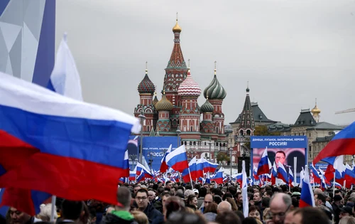 Petrecerea din Piața Roșie din Moscova dupa anexarea regiunilor din Ukraina FOTO EPA EFE (2) jpg