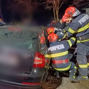 descarcerare accident pompieri jpg