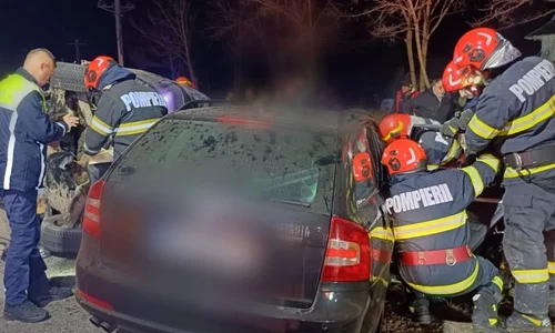 descarcerare accident pompieri jpg