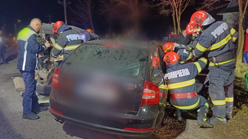 Tragedie cumplită înainte de Crăciun: o tânără însărcinată și soțul ei au murit într-un accident în județul Bacău