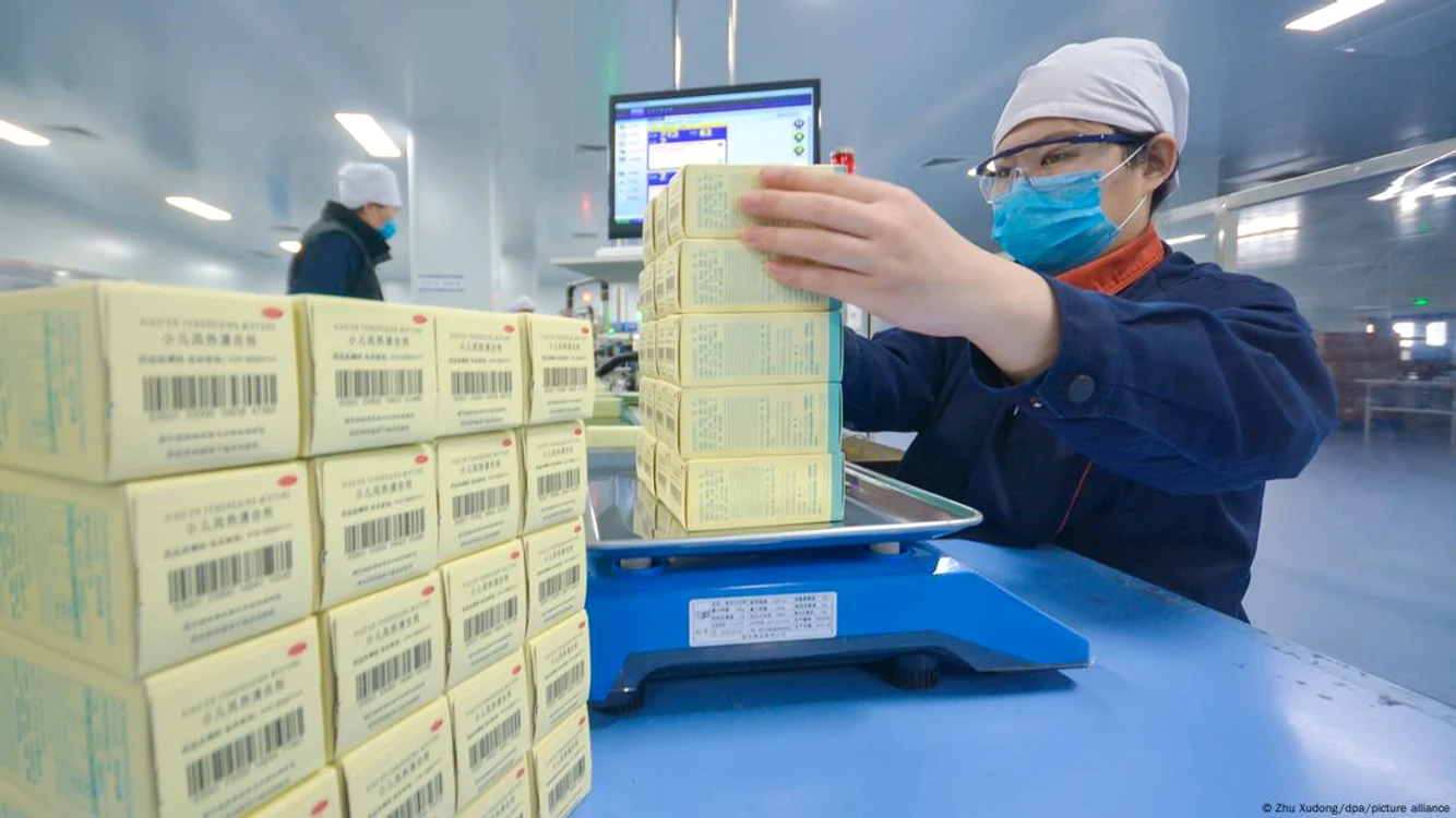 Producția de medicamente în China este mai ieftină, dar implică riscuri