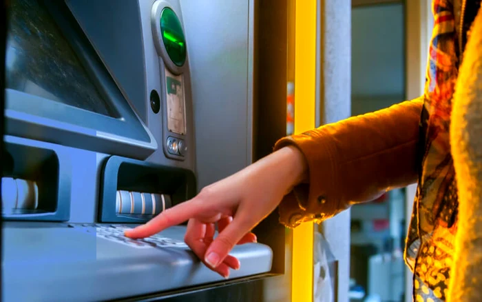 Banii au fost găsiți de o trecătoare care a sunat imediat la 112 / Sursa foto: paytm.com