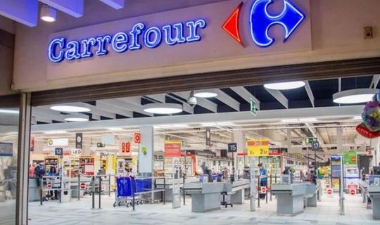 Incident într-un hypermarket din Capitală. Două persoane au fost rănite după ce mai multe geamuri s-au prăbușit peste oameni Incident într-un hypermarket din Capitală. Două persoane au fost rănite după ce mai multe geamuri s-au prăbușit peste oameni