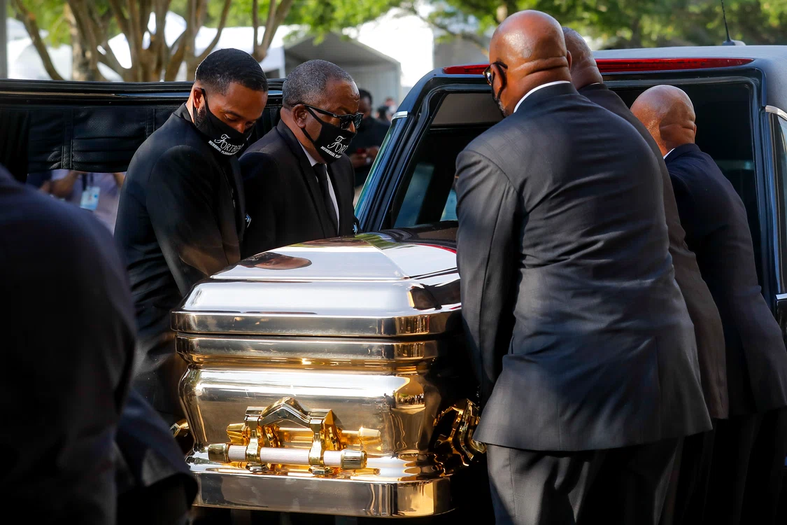 Rodney şi Philonise Floyd, fraţii lui George Floyd, au purtat alb la înmormântarefoto: AFP