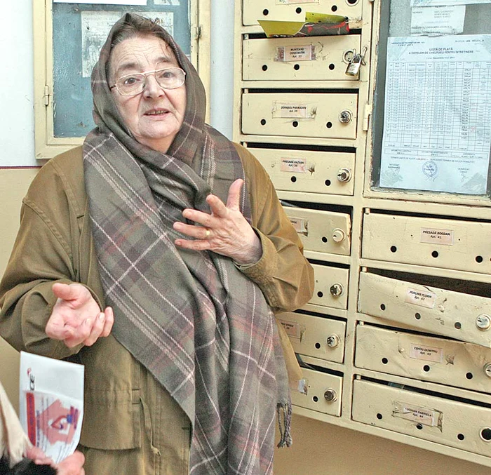 
    Georgeta Frigioiu  (69 de ani), pensionară: "Am palpitaţii de când am văzut întreţinerea"  
