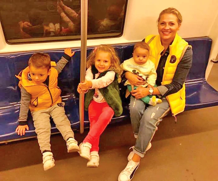 Mirela şi drăgălaşii ei copii