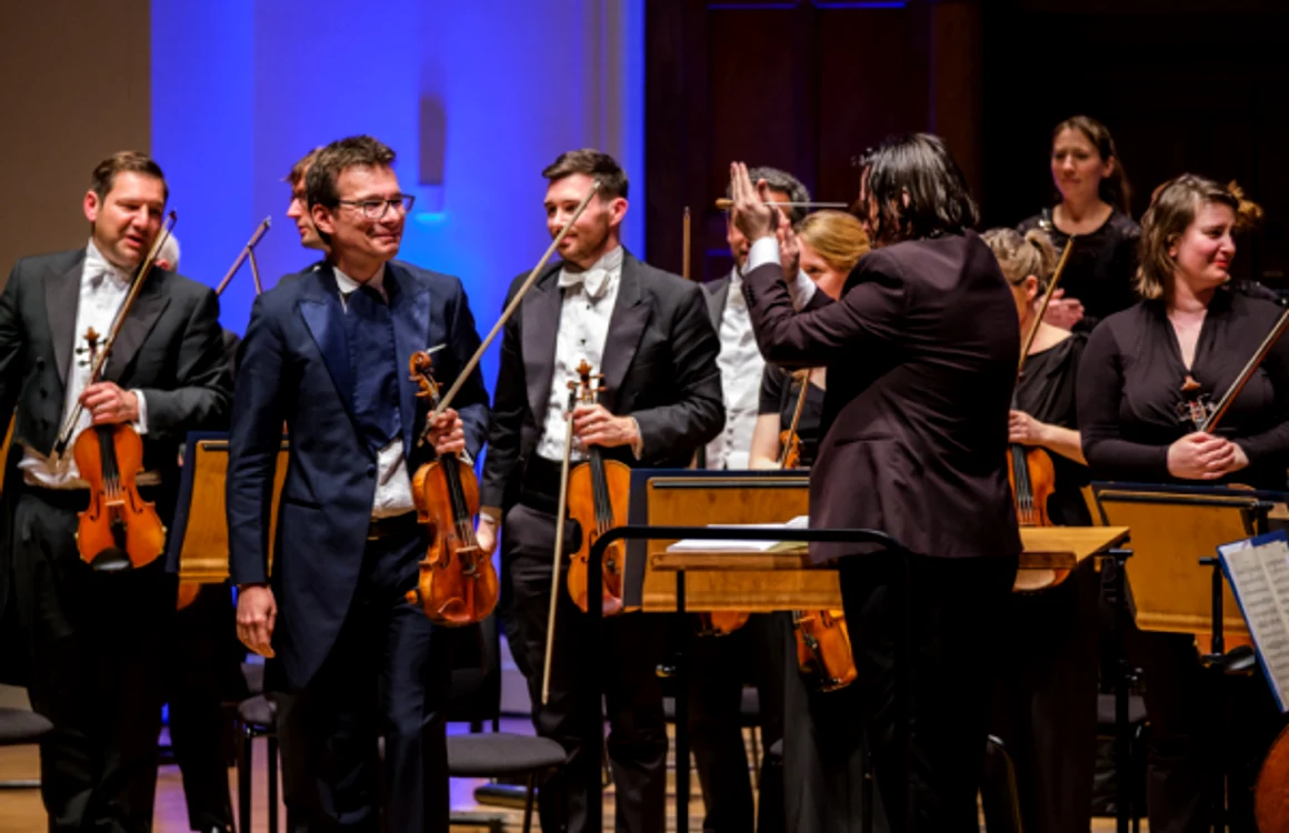 Alexandru Tomescu şi Gabriel Bebeşelea, alături de Royal Philharmonic Orchestra