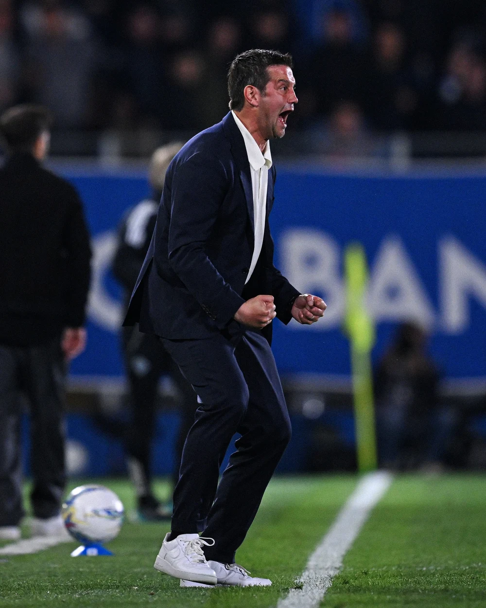 Cristi Chivu amână sărbătoarea pentru titlu. Inter pierde puncte importante, după ce a condus cu 2-0