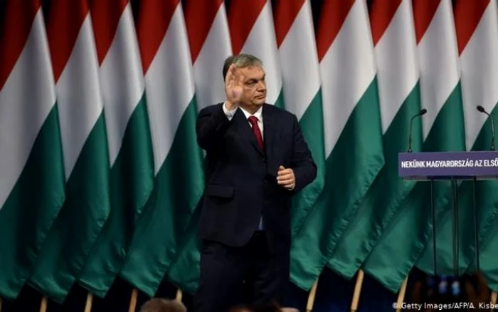 Premierul maghiar Viktor Orban adresându-se simpatizanţilor