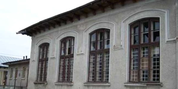 99 de şcoli din Capitală nu au aviz sanitar de funcţionare