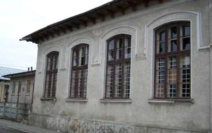 99 de şcoli din Capitală nu au aviz sanitar de funcţionare