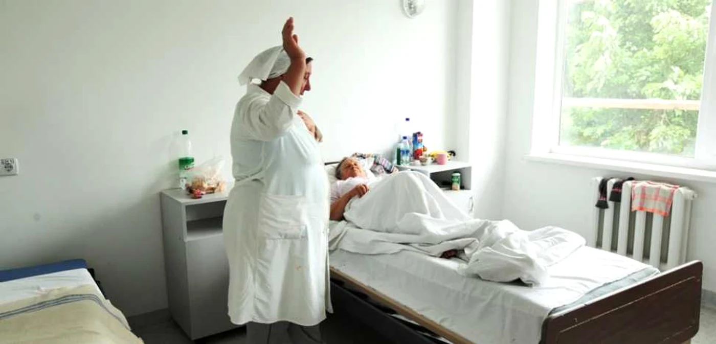 Singura şansă a bolnavilor de hepatita C de a se vindeca este să fie incluşi pe lista celor 300 de norocoşi care beneficiază de medicamente cumpărate de stat FOTO Dumitru Goncear
