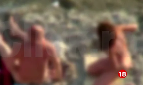 Cele două femei şi cei doi bărbaţi au făcut sex de parcă era sfârşitul zilelor  jpeg
