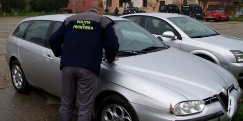 masina furata din italia recuperata in mehedinti FOTO STPF Mehedinti 