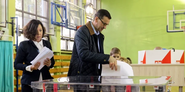 Mateusz Morawiecki vot alegeri locale EPA EFE