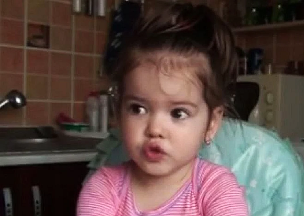 
    Anastasia are numai doi ani și zece lunifoto: captură video  