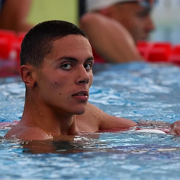 
    Copilul minune al natației românești mai are de învățatSursa foto: Facebook/David Popovici   