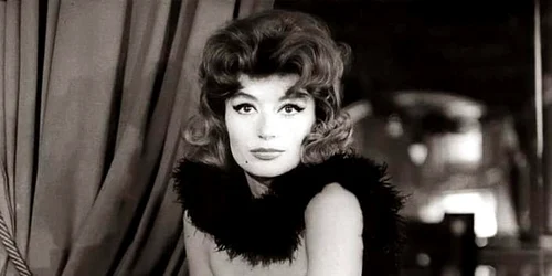 Actrița Anouk Aimée Facebook jpg