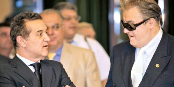 Gigi Becali (stânga) şi Corneliu Vadim Tudor nu prea dau pe la şedinţele Parlamentului European
