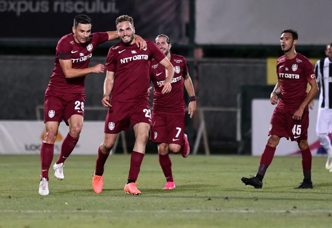 
    Debeljuh este principala ”gură de foc” a campioanei CFR ClujFOTO: Sportpictures.eu  