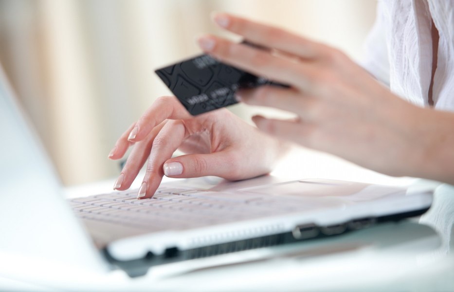 Numărul rezervărilor turistice realizate online s-a majorat cu 14% în 2023